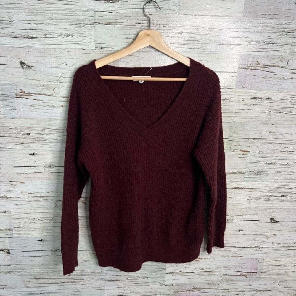 Bb Dakota red sweater long  sleeve size small